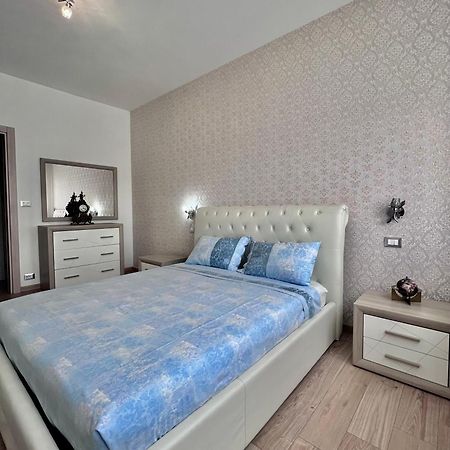 Casa Vacanze Torino Con Vasca Idromassaggio Exterior foto