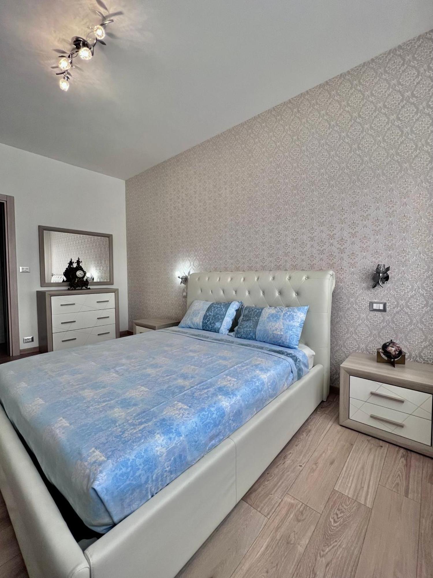 Casa Vacanze Torino Con Vasca Idromassaggio Exterior foto